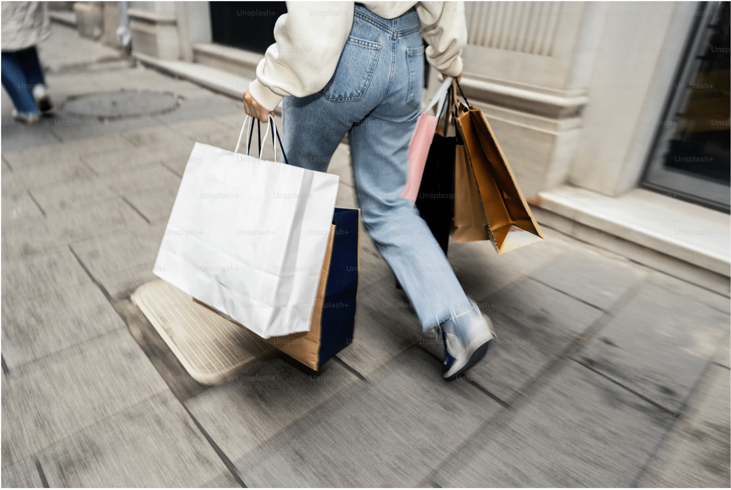 woman shopping on fifth avenue
