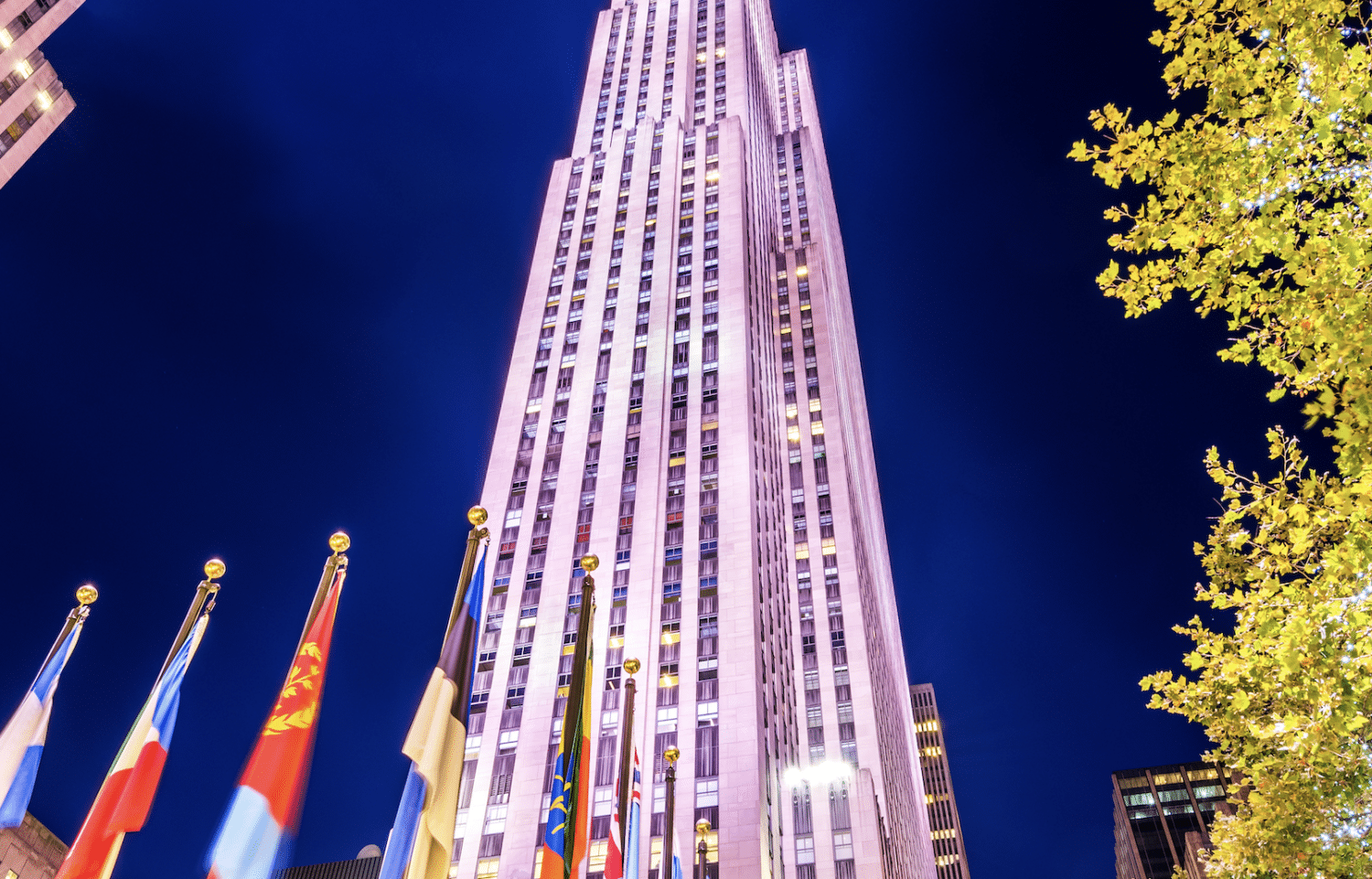 rockefeller centre new york at night